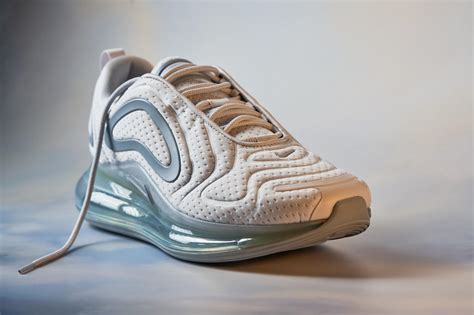 wann sind die nike air max 720 rausgekommen|air max 720 colors.